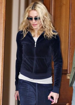 Poza Madonna