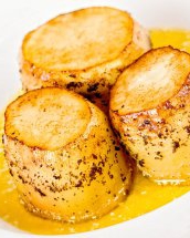 Cartofi fondanți la cuptor: rețeta simplă pentru un preparat care ți se topește în gură