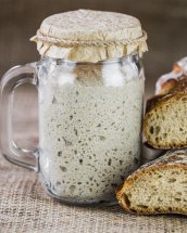 3 moduri prin care poți face drojdie acasa. Și nu, nu este vorba de maia