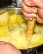 Cum sa faci cel mai pufos piure de cartofi