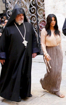 Kim Kardashian si-a botezat fetita la Ierusalim! Afla toate detaliile! 
