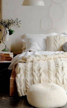 Modele de pat pentru un dormitor confortabil. Te vei simti in al noualea cer! 