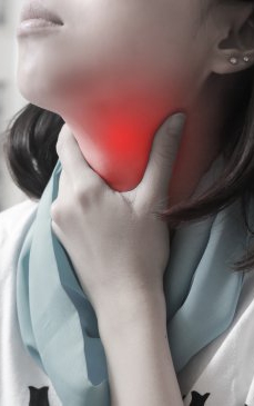 Durere în gât și în piept la înghițire: cauze, simptome și tratament