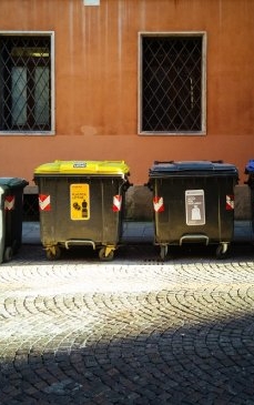 Coșuri de gunoi - Soluții eficiente pentru gestionarea deșeurilor urbane