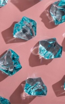 Diamantele - De la Minerit la Eleganță: O Călătorie Fascinantă