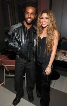Shakira iubește din nou? Află cele mai spumoase zvonuri despre o presupusă relație între ea și un cunoscut actor britanic