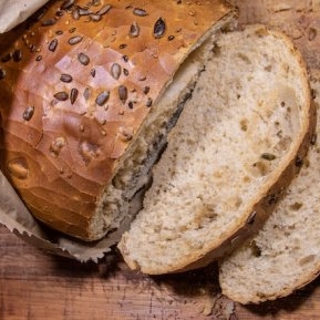 Pâine hipoglucidică: ce să alegi și cum o poți prepara acasă