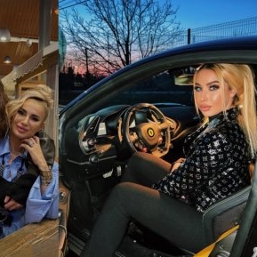 Anamaria Prodan arată că nu se uită la bani când vine vorba de copiii ei. I-a cumpărat fiicei sale o nouă mașină, de 140.000 de euro