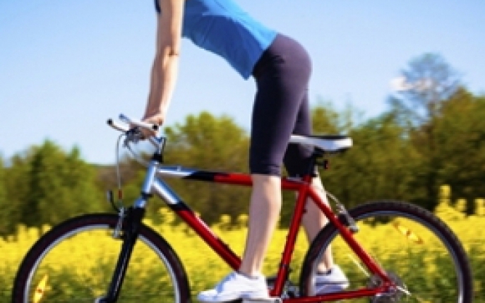 Mersul pe bicicleta: beneficii, dezavantaje, trucuri de slabire