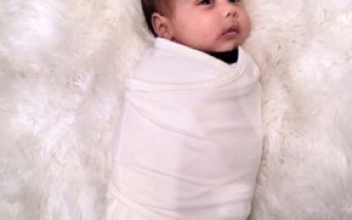 O poza cu fetita lui Kim Kardashian a strans peste 1.000.000 de like-uri