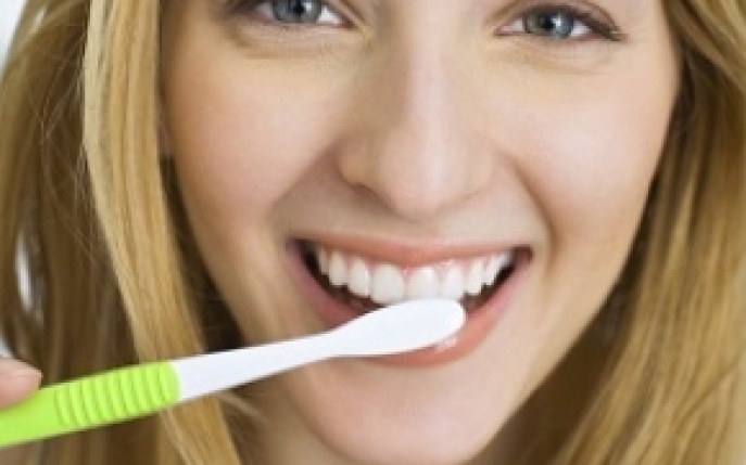 Cum sa te speli pe dinti: ce faceai gresit pana acum
