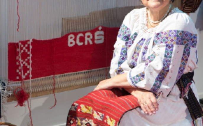 BCR ofera Galei Premiilor Gopo covorul rosu tesut manual de artizani romani