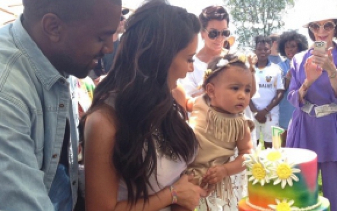 Cum au sarbatorit Kim Kardashian si Kanye West prima aniversare a fiicei lor