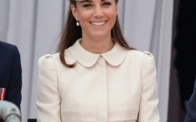 Este oficial! Kate Middleton naste in luna aprilie! 