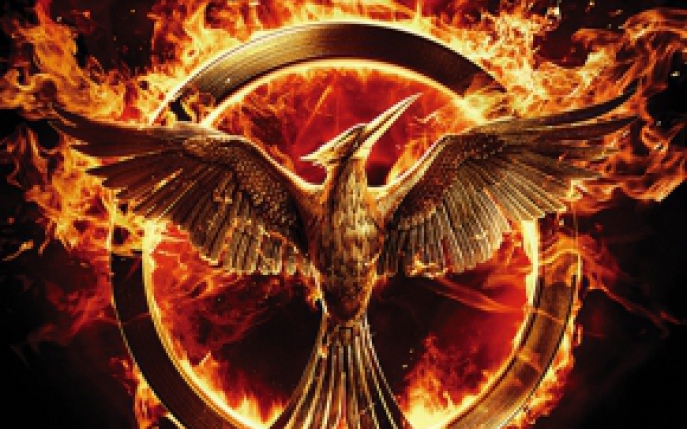 Vedetele au aprins flacara revoltei la avanpremierea Hunger Games