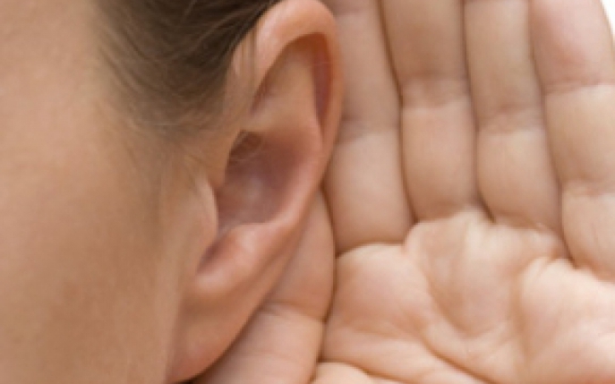 Cat de des ar trebui sa iti cureti urechile?