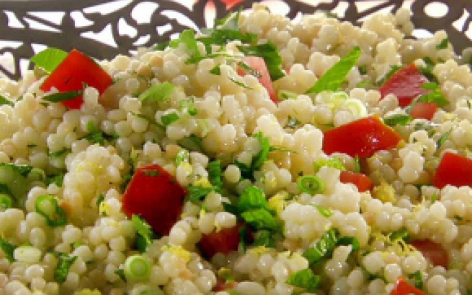 Salata tabouleh cu cuscus: o gustare satioasa