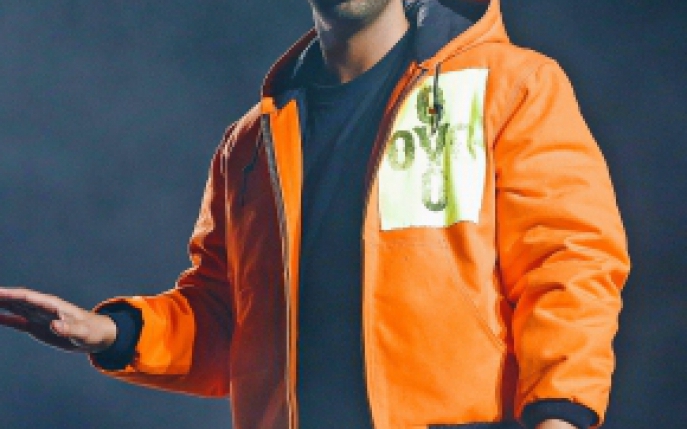 Drake danseaza ca un manelist in noul sau videoclip! 