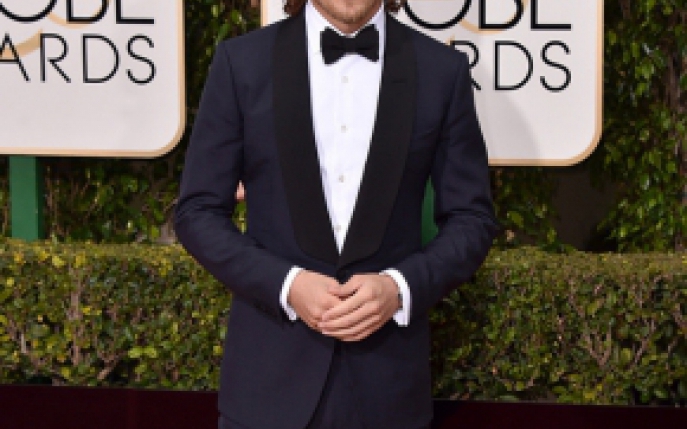 Inspiratia vine de la vedete: cele mai frumoase costume barbatesti de la Golden Globes