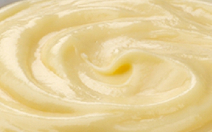 Cum sa faci crema de lapte pentru ecleruri: cea mai simpla reteta de creme patissiere