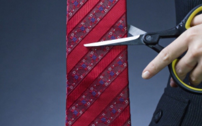 Cat de lunga trebuie sa fie cravata: afla care sunt greselile de stil pe care trebuie sa le eviti!