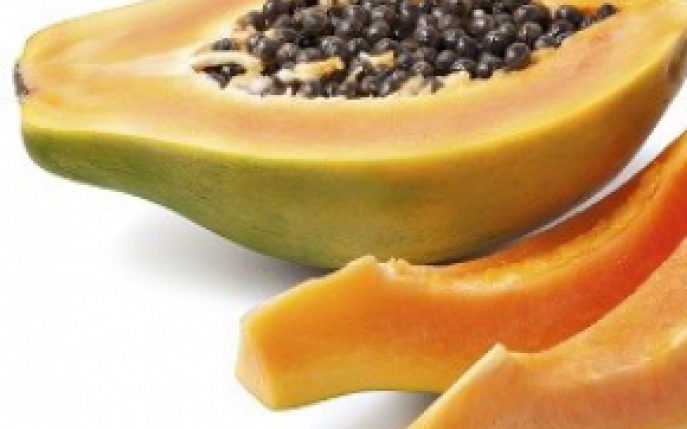 Te intrebi cum se mananca papaya? Iata 4 retete in care poti sa incluzi acest fruct!