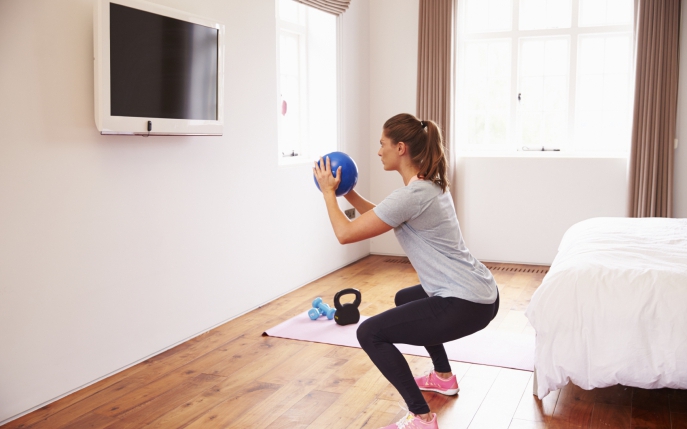 Cum sa faci fitness acasa: 5 idei ingenioase!