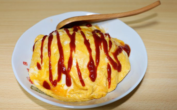Cum să prepari omletă japoneză: învață să faci Omurice!