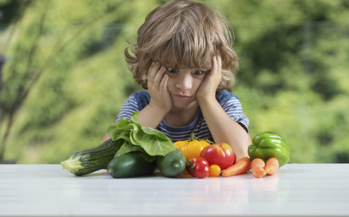 Cum crești copii sănătoși și puternici: ai grijă să nu le lipsească aceste vitamine din alimentație