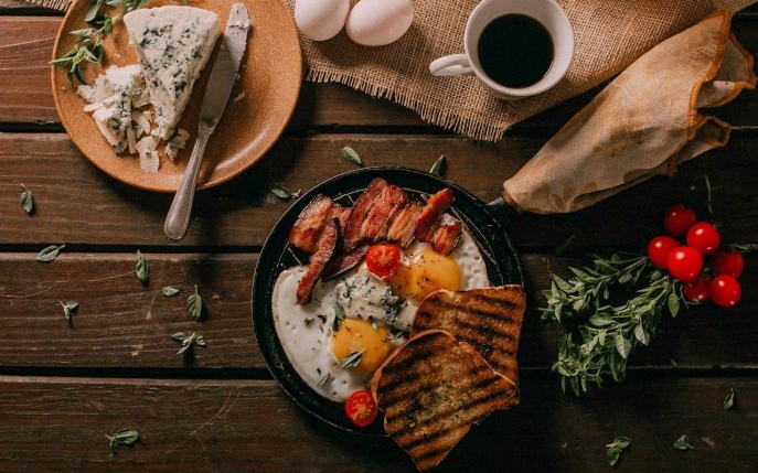 Idei de mic dejun tradițional românesc