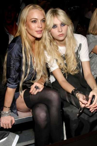 Lindsay Lohan si Taylor Momsen