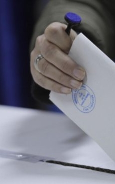 Peste 60% dintre români își doresc introducerea votului obligatoriu