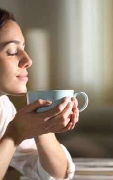 După ce oră e recomandat să nu mai consumi cofeină pentru un somn odihnitor, sfaturile specialiștilor