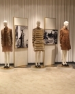 Valentino aniverseaza 50 de ani de istorie in moda cu o colectie capsula