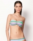 Sutienul bandeau - cel mai popular pentru costumul de baie! 