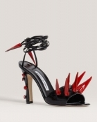Manolo Blahnik sarbatoreste 40 de ani in moda cu o noua colectie