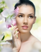 Top 10 uleiuri naturale cu adevarat eficiente in produsele cosmetice