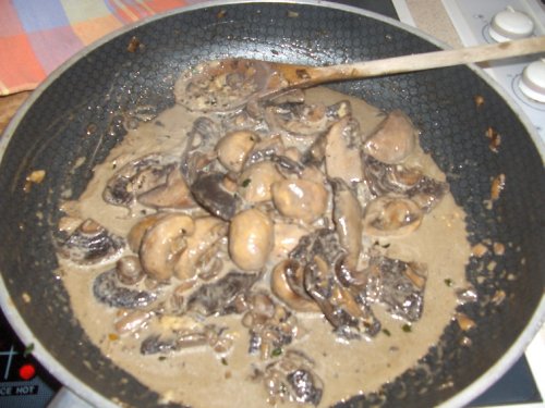 Sos ciuperci