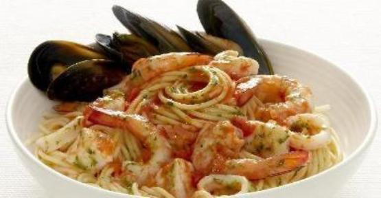 Spaghete cu fructe de mare