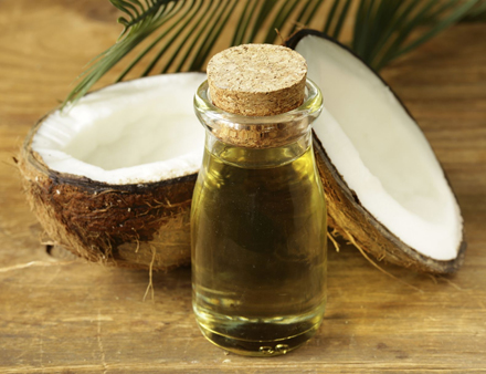 Hidratarea parului cu ulei de cocos