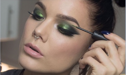 Imagini pentru machiaj cu mov si verde pentru ochii verzi