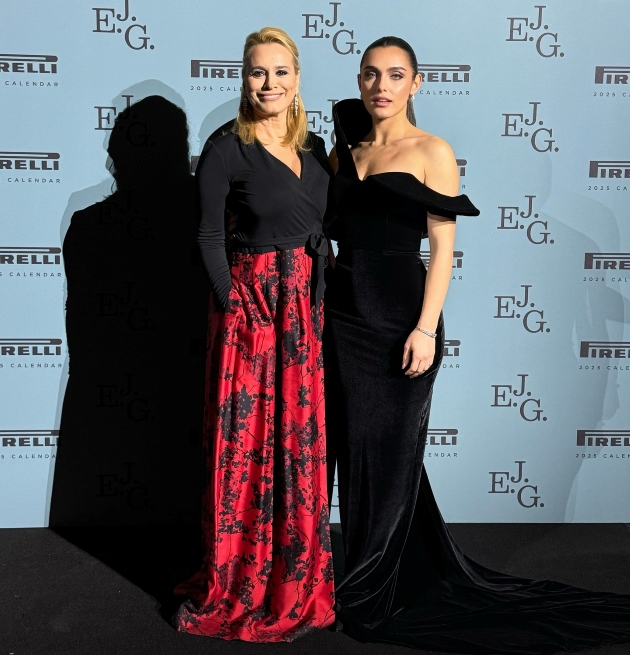 andreea esca si alexia eram la un eveniment in londra