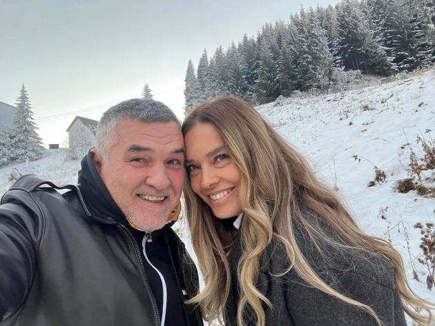 leonard doroftei si sotia sa monica zambesc si pozeaza in vacanta la munte 