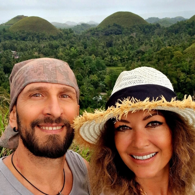 anca turcasiu si calin serban in timpul vacantei lor din filipine