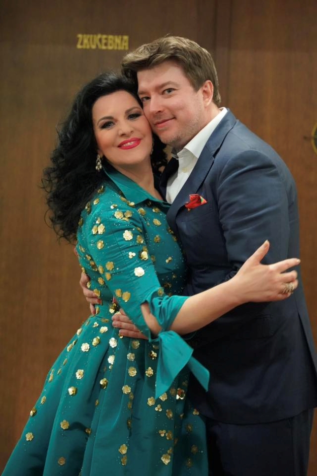 angela gheorghiu spune despre mihai, iubitul ei, ca este ingerul ei pazitor
