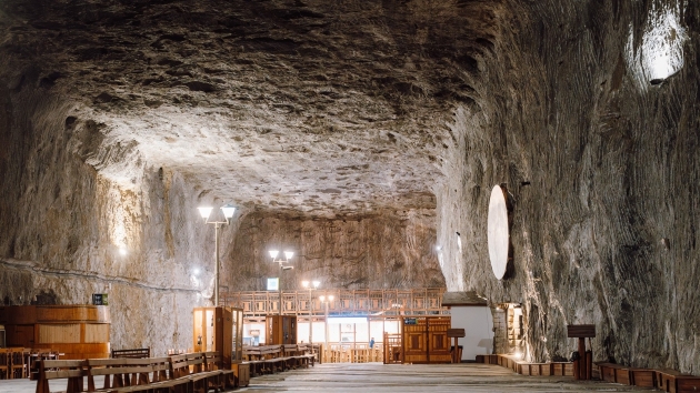 autoritatile incearca sa salveze salina de la prabusire