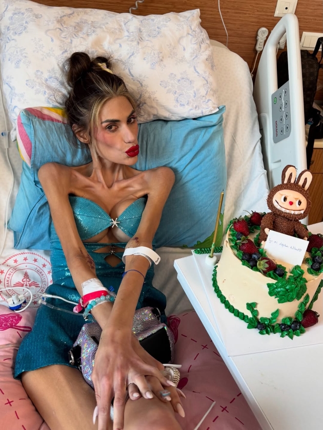 nihal candan sarbatorindu-si ziua de nastere pe patul de spital
