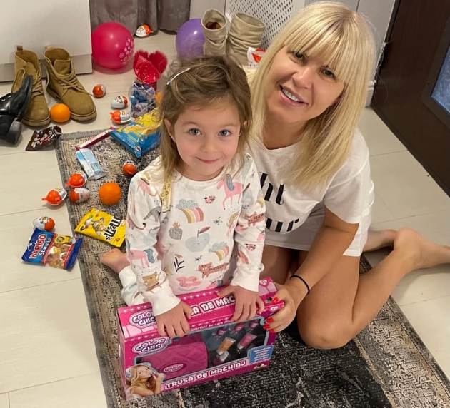 elena udrea alaturi de fiica ei in urma cu mai multi ani
