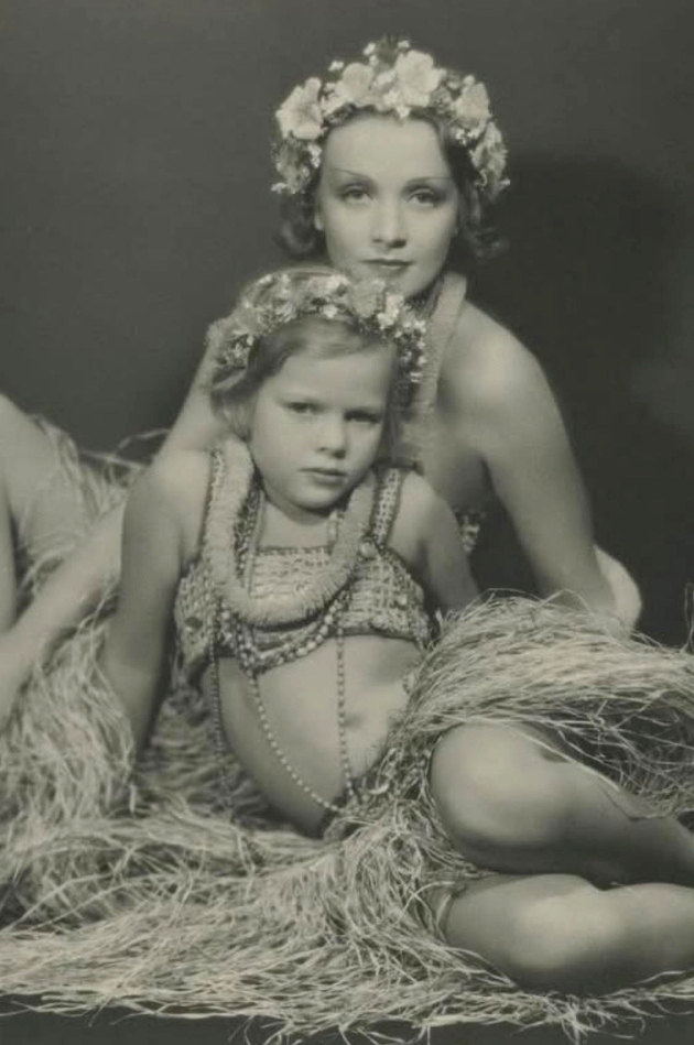 marlene dietrich sedinta foto cu unica ei fiica, maria riva