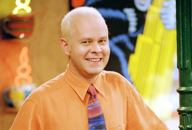 James Michael Tyler în rolul lui Gunther din Friends la Cetral Perk